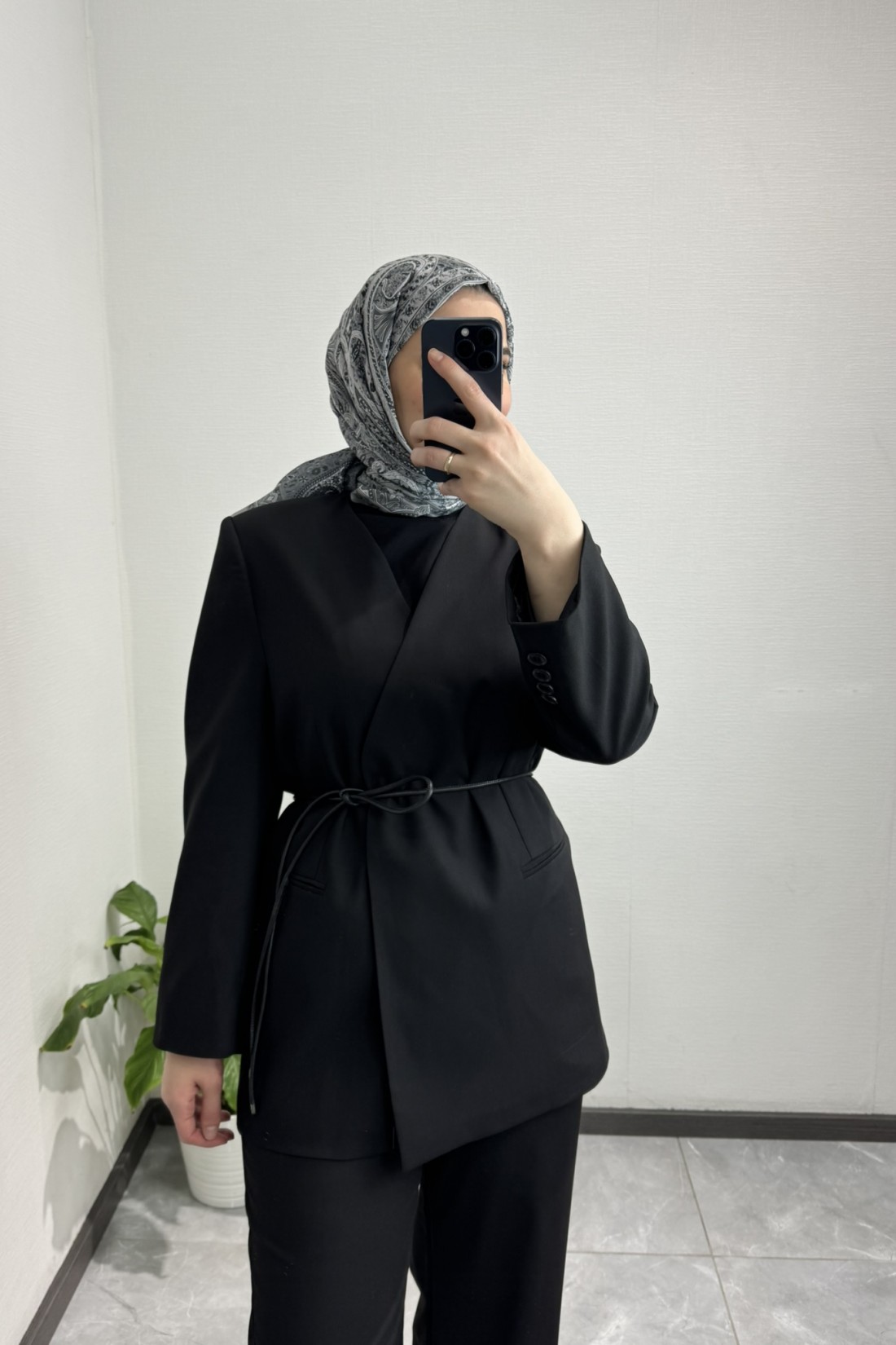 Kemer Detaylı Blazer Ceket SİYAH