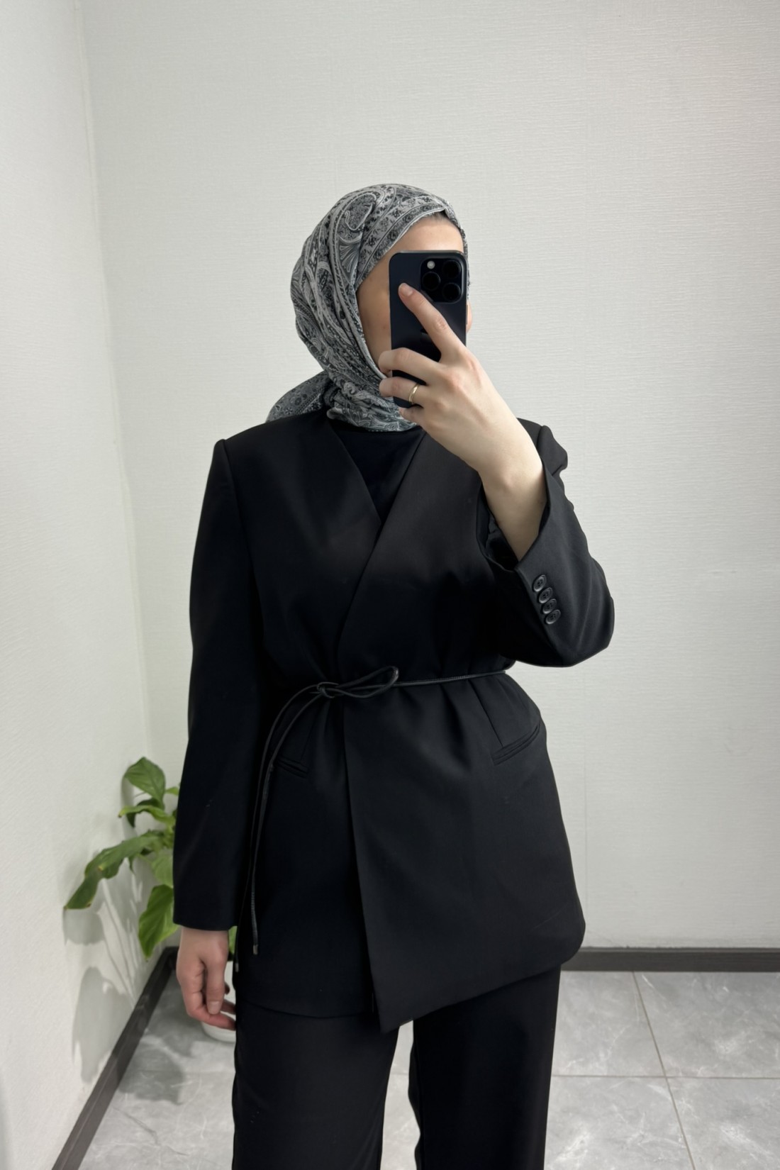 Kemer Detaylı Blazer Ceket SİYAH