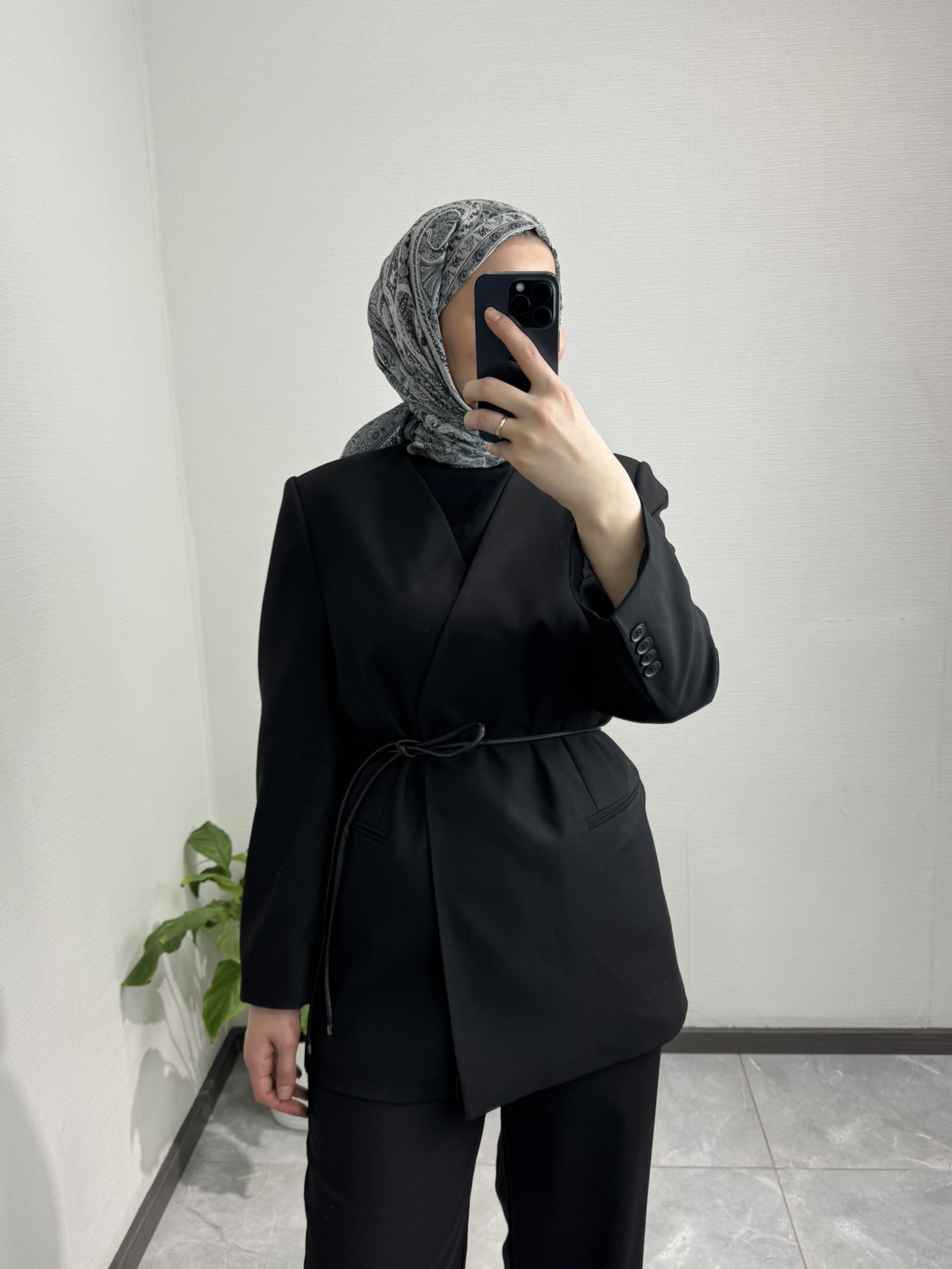 Kemer Detaylı Blazer Ceket SİYAH