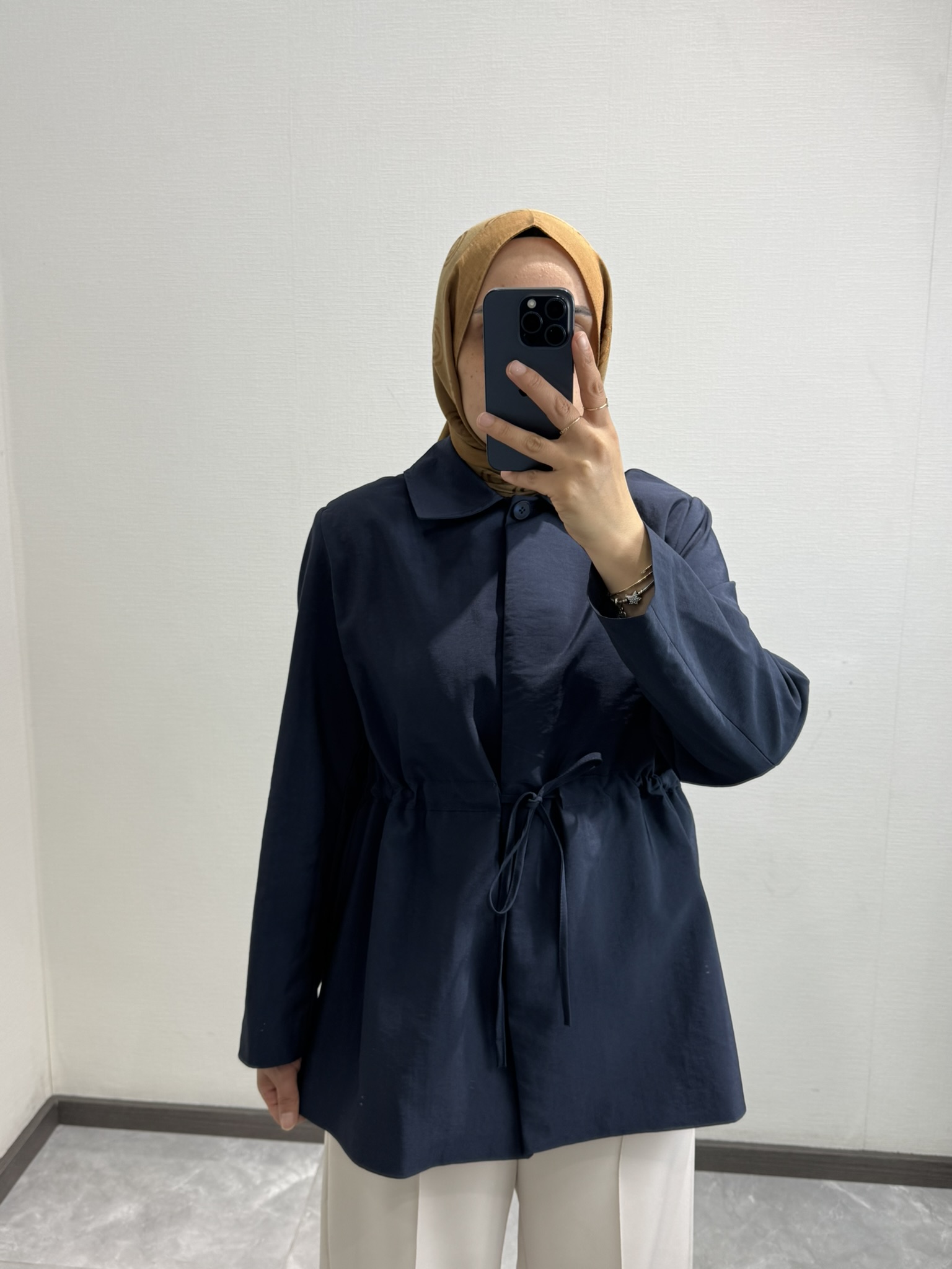 Büzgü Detaylı Ceket Lacivert