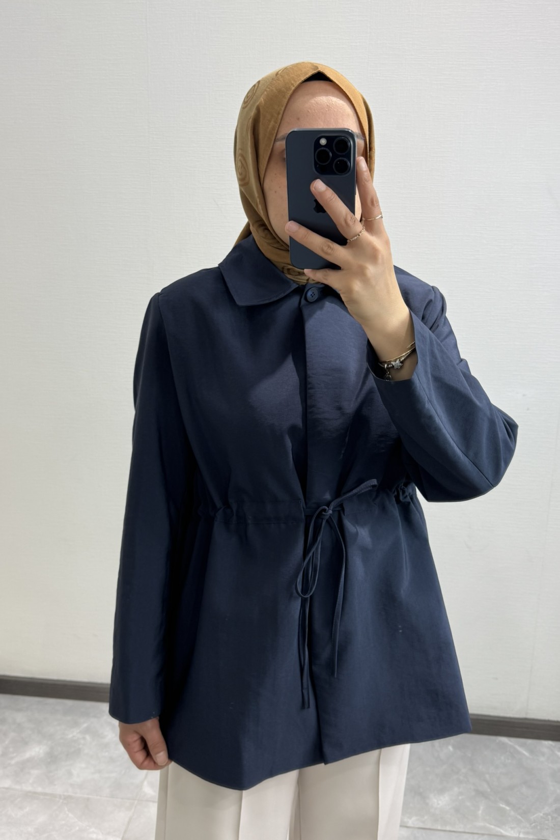 Büzgü Detaylı Ceket Lacivert