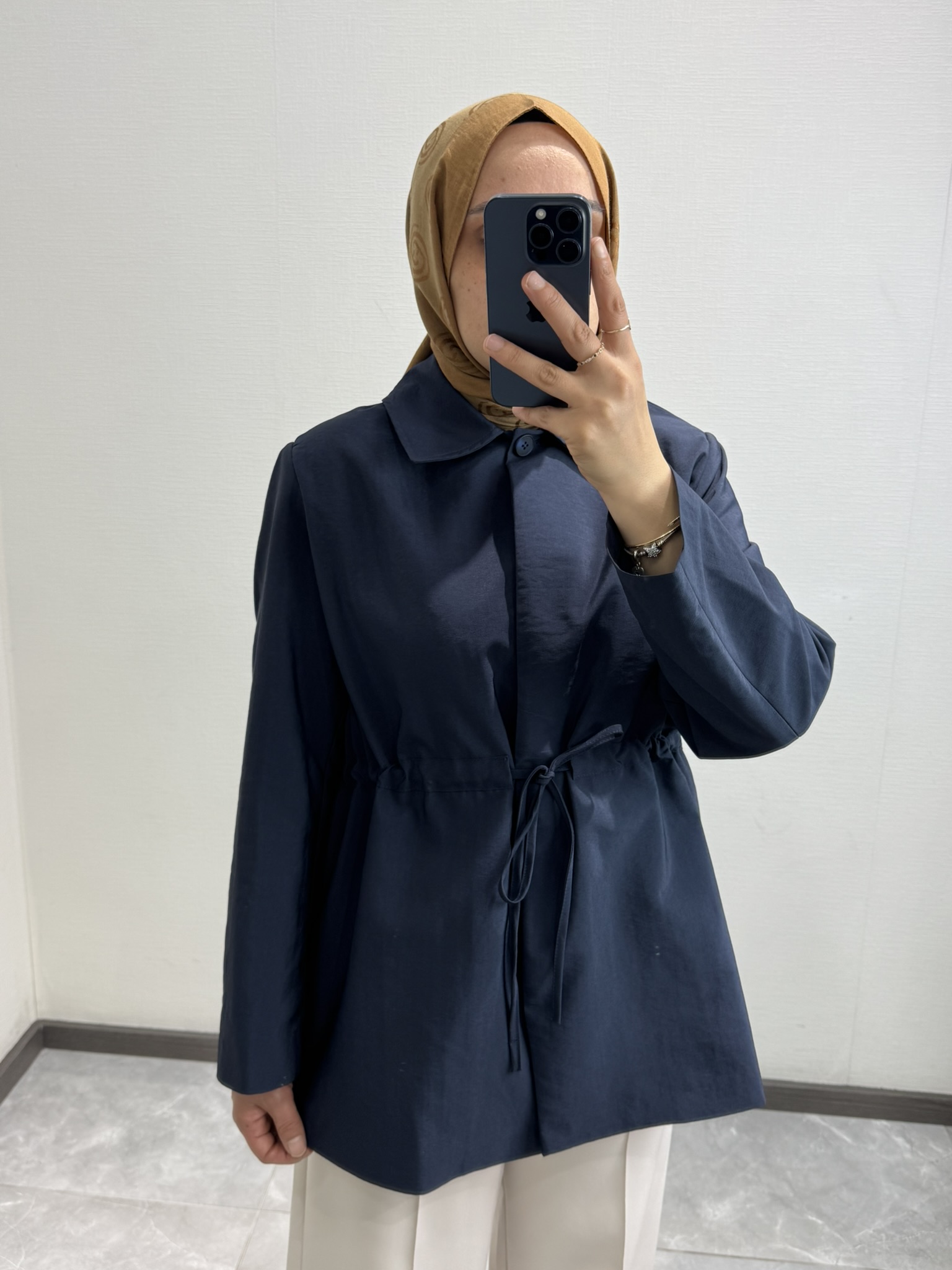 Büzgü Detaylı Ceket Lacivert