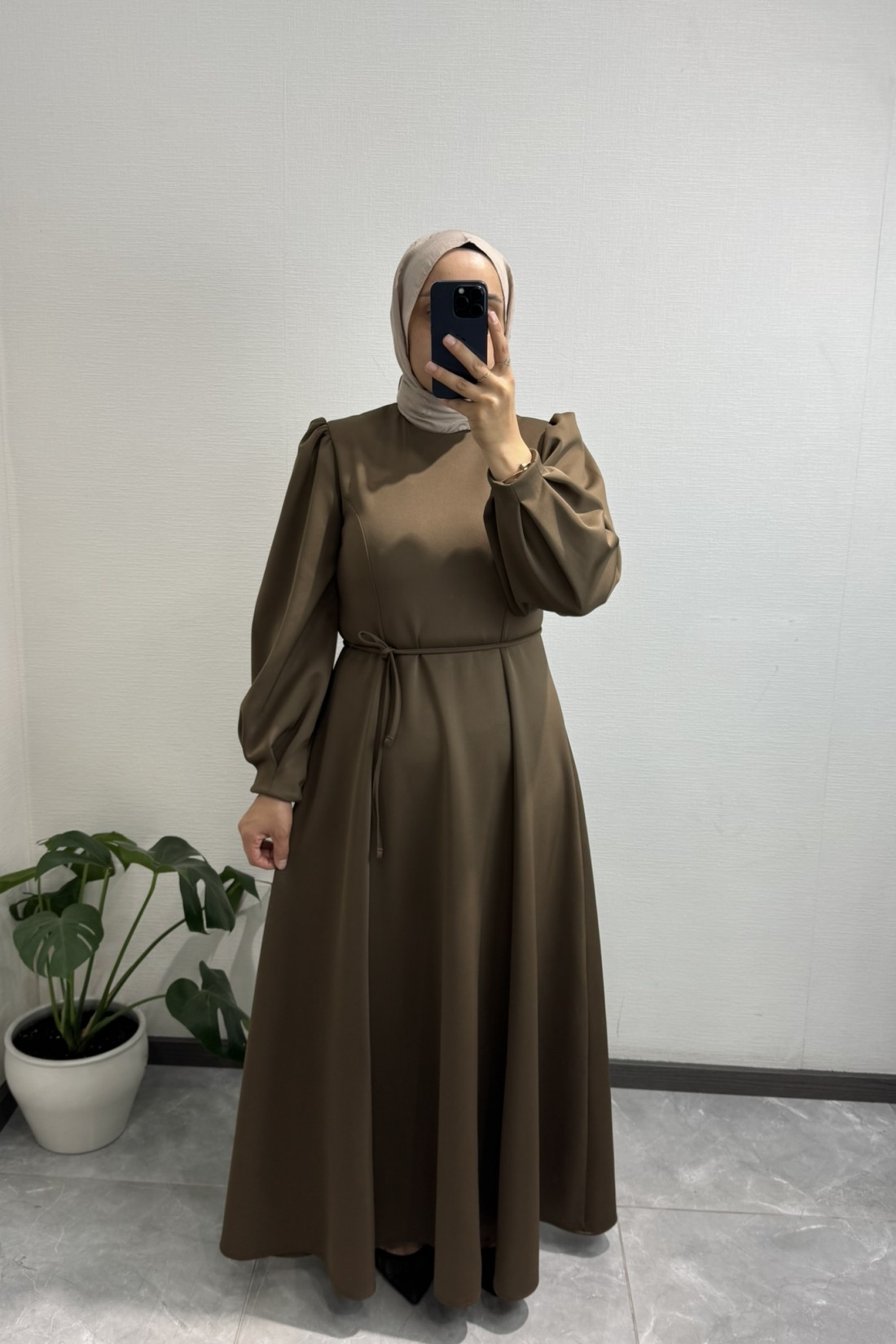 Belden Oturtma Detaylı Scuba Kahve Elbise