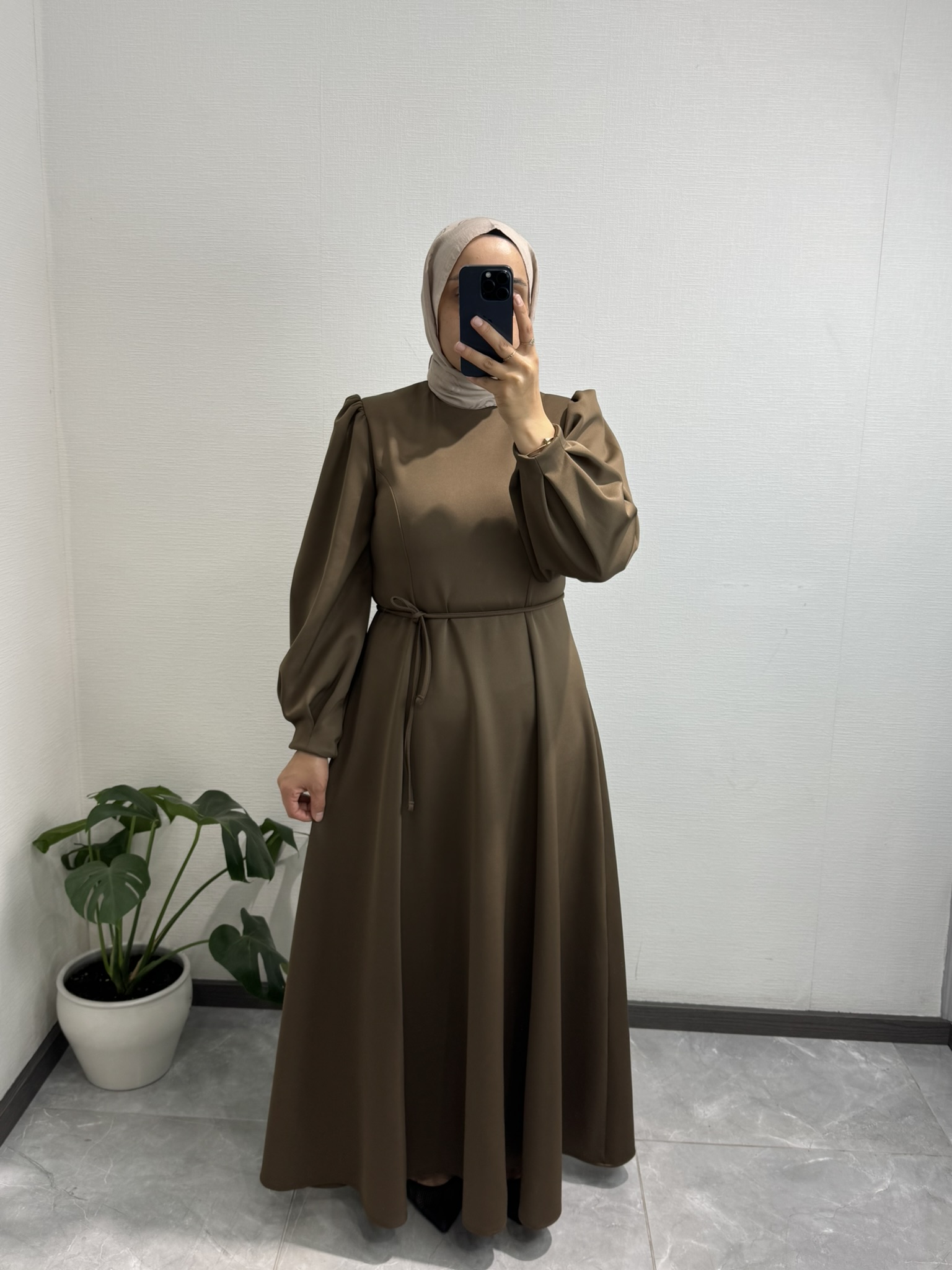 Belden Oturtma Detaylı Scuba Kahve Elbise