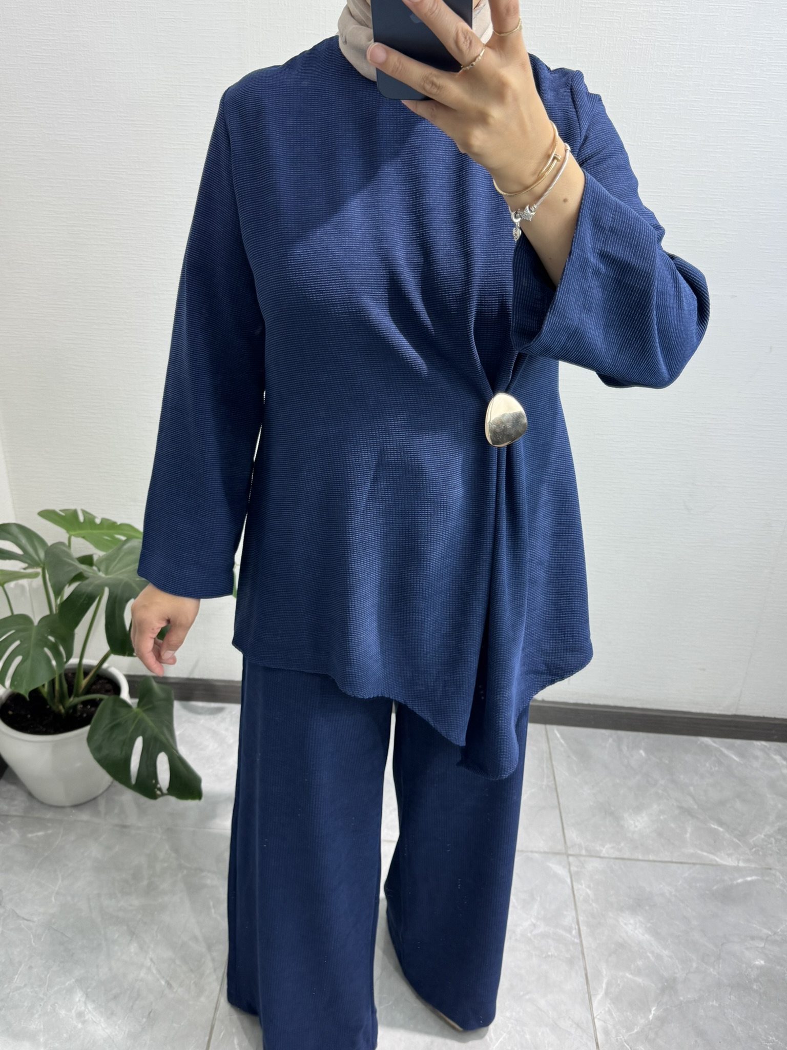 Gold Broş Detaylı Lacivert Pantolon Takım