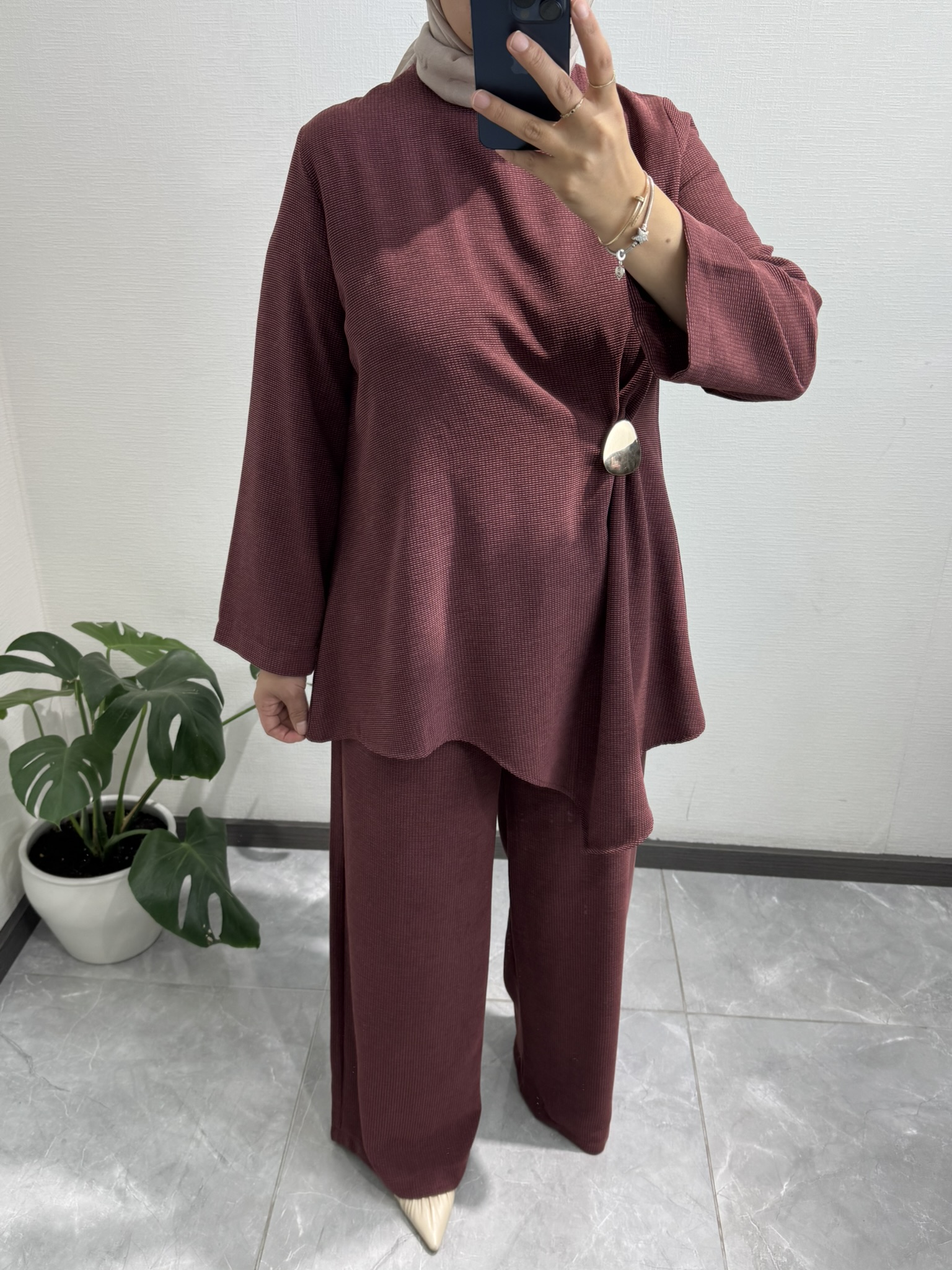 Gold Broş Detaylı Bordo Pantolon Takım