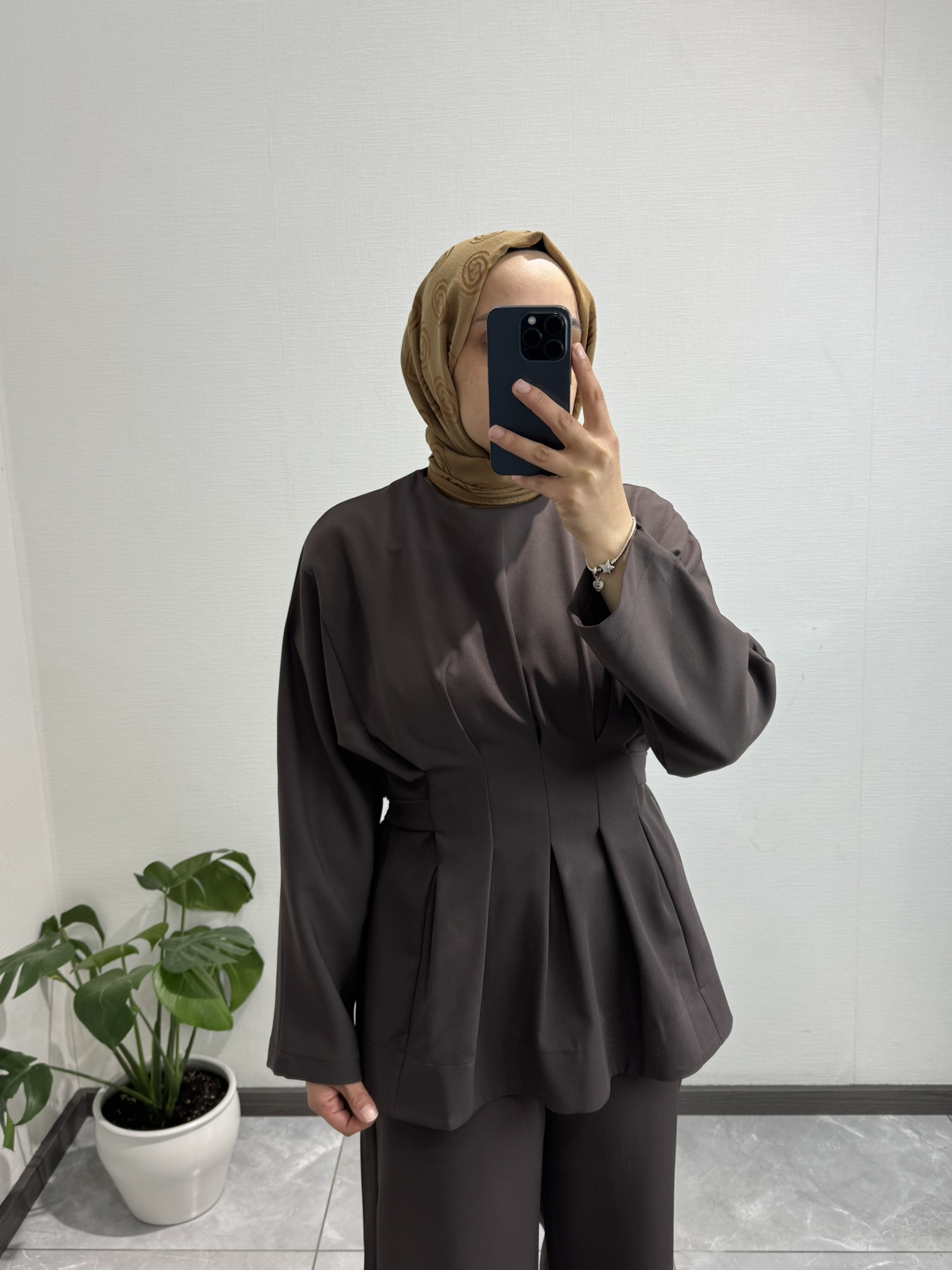 Pile Detaylı Kahve Pantolon Takım 